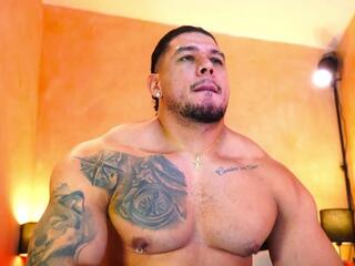 Massimo Walton webcam model stream image