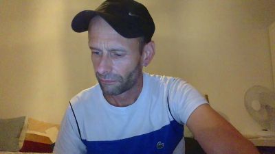 HrdpigFF webcam model stream image