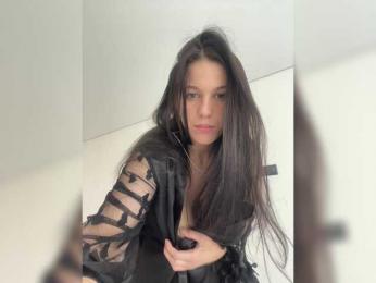 Potifays webcam bongacams model stream image