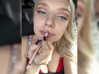 AmmyAlexInPublic webcam model stream image