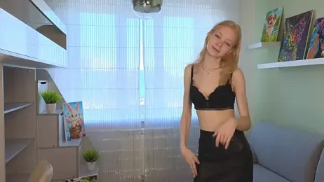 TulaHilst webcam stripchat model stream image