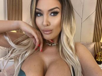 BlancheSummer webcam model stream image