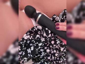 Lu-Mars webcam bongacams model stream image