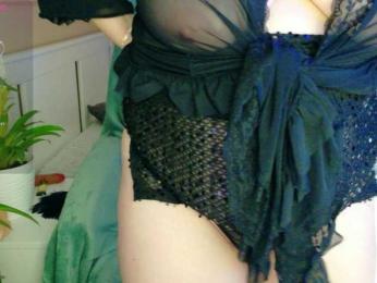 Mellica webcam model stream image