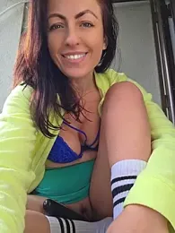Risky_woman webcam stripchat model stream image