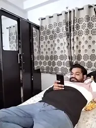 avi007p webcam model stream image