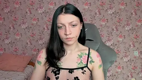 LolaRozzie webcam stripchat model stream image