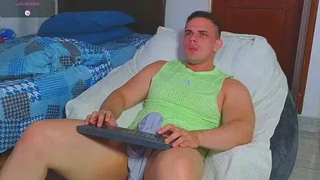 Regansmiths webcam model stream image