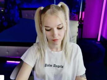 NaomiHita webcam model stream image
