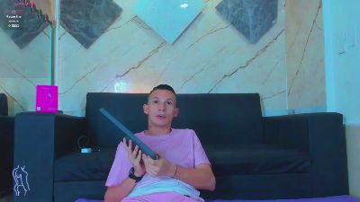 Andrew_stv webcam model stream image