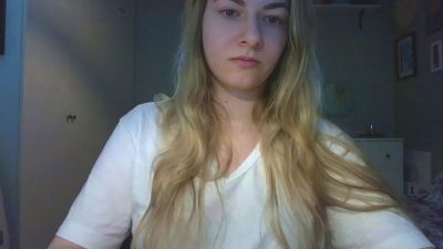 Rosie_June webcam model stream image