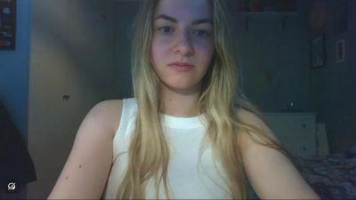 Rosie_June webcam model stream image
