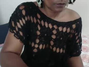 roushlove webcam model stream image