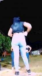 Jeans_Pee webcam model stream image