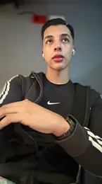 Troye_Williams webcam model stream image