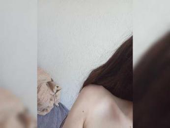 Kissa-is-klassa-a webcam model stream image