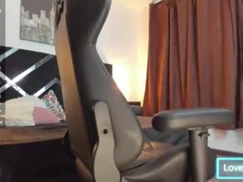 adriano_bigcock webcam chaturbate model stream image