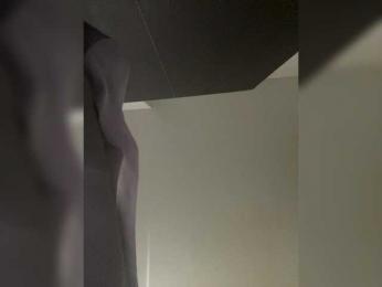 SallyeLeins webcam model stream image