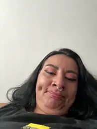 Abril_Luv webcam model stream image