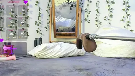 Peaches_N_Kreme webcam model stream image