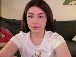 youramy webcam model stream image