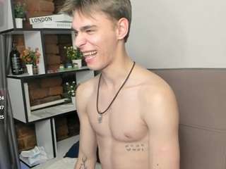 mistralcrush webcam model stream image