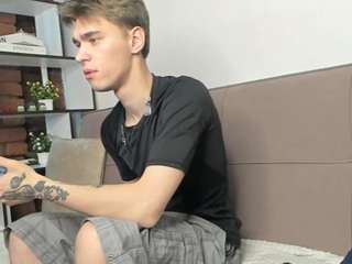 mistralcrush webcam model stream image