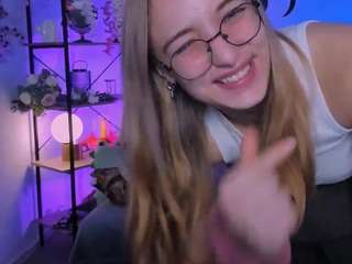 rebecca-smile webcam model stream image