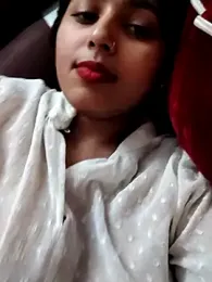 Cute-Simmi69 webcam model stream image