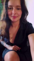 Roxannepiggy webcam cam4 model stream image