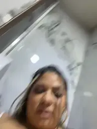 isabella_horney_ webcam stripchat model stream image
