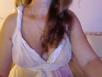 goodSnowQueen webcam model stream image