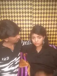 Freakingromance webcam model stream image