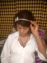 Freakingromance webcam model stream image