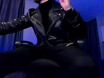 paris_lock webcam model stream image