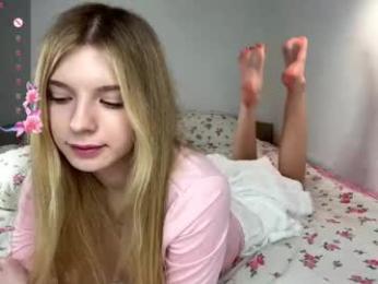 chloe_show webcam model stream image