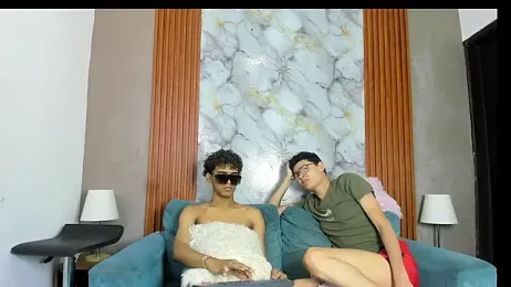 VERY_HOT_GUYS webcam model stream image