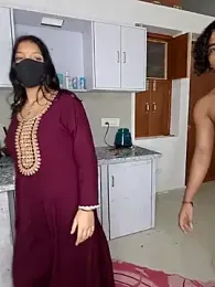 riya190 webcam model stream image