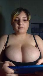Cartrix webcam model stream image
