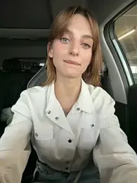 -AngelAri- webcam stripchat model stream image