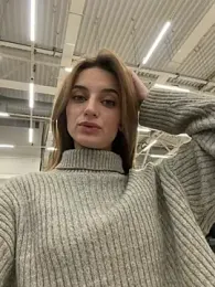 -AngelAri- webcam stripchat model stream image