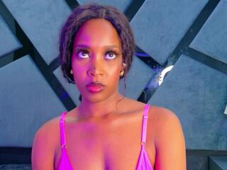 Kelly Swift webcam model stream image