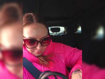 Motopara webcam bongacams model stream image