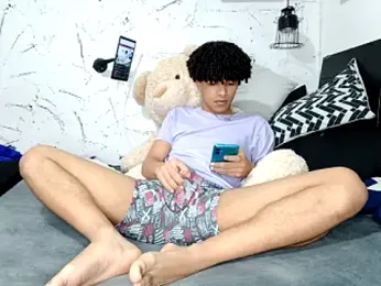 ian_smith_ webcam model stream image