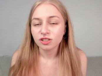 MiaMeowa webcam model stream image