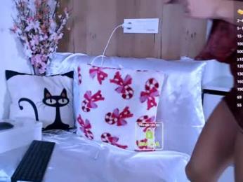 thegirlonthecouch webcam model stream image