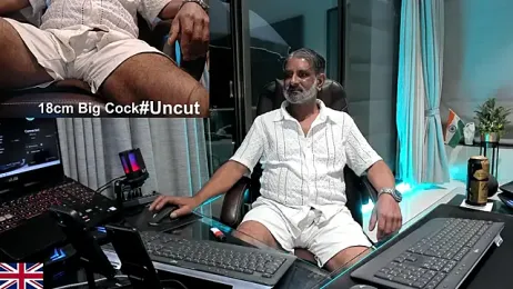 OnlineBossUK webcam model stream image