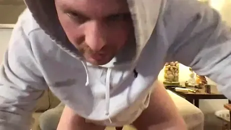 9VOLTT webcam model stream image