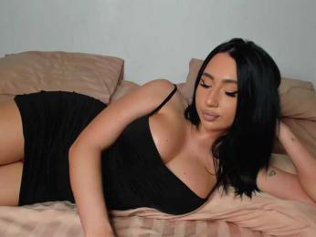 qsstess webcam bongacams model stream image