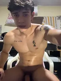 valdren_vylord webcam stripchat model stream image
